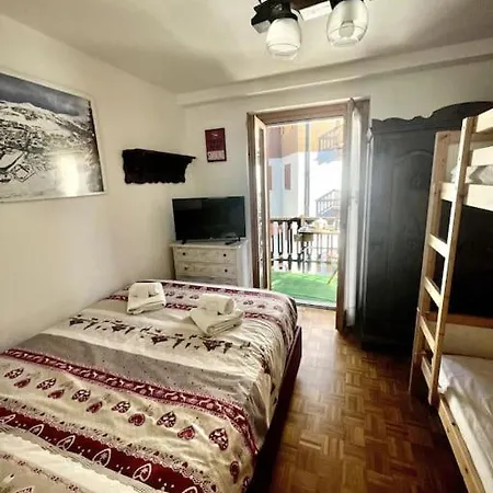Central Ski Sestriere-gestinghome Апартаменты *